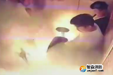 電動車樓道充電引起火災(zāi)